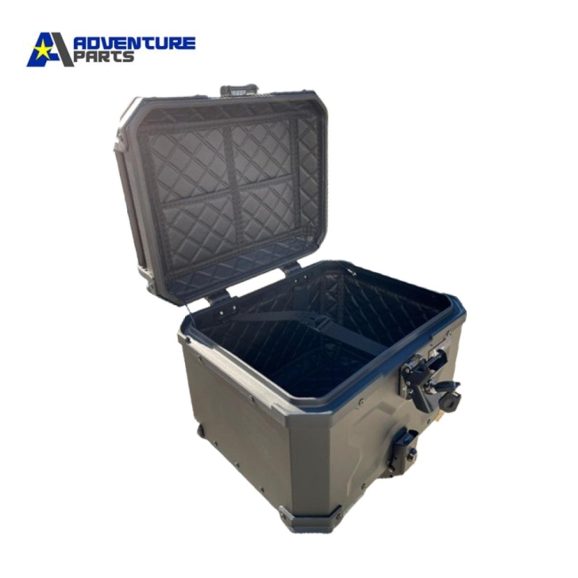 Куфар за мотор Adventure Parts 45л