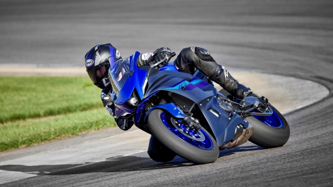 Yamaha YZF R7 2024