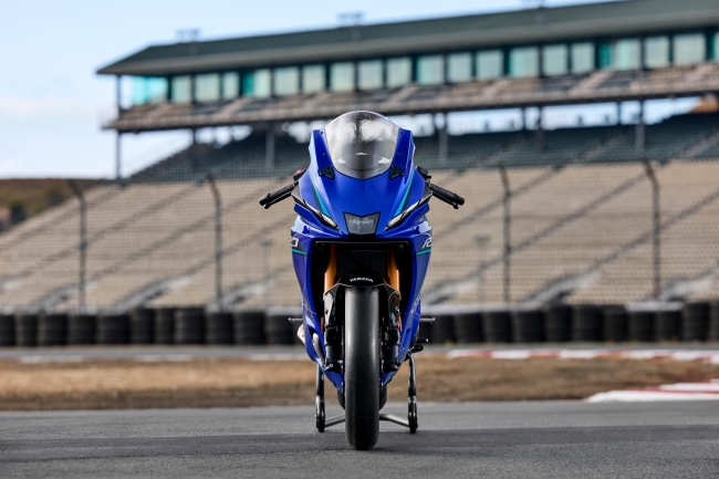 Yamaha YZF R7 2026