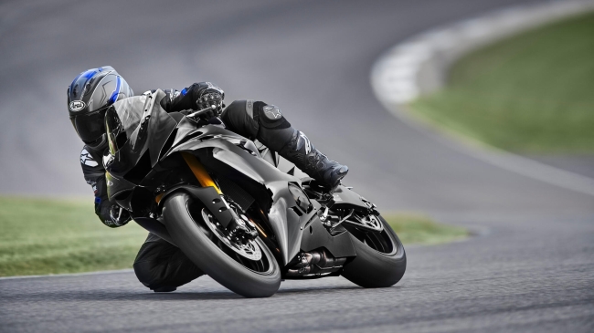Yamaha YZF R6 RACE 2024