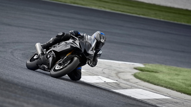 Yamaha YZF R6 RACE 2024